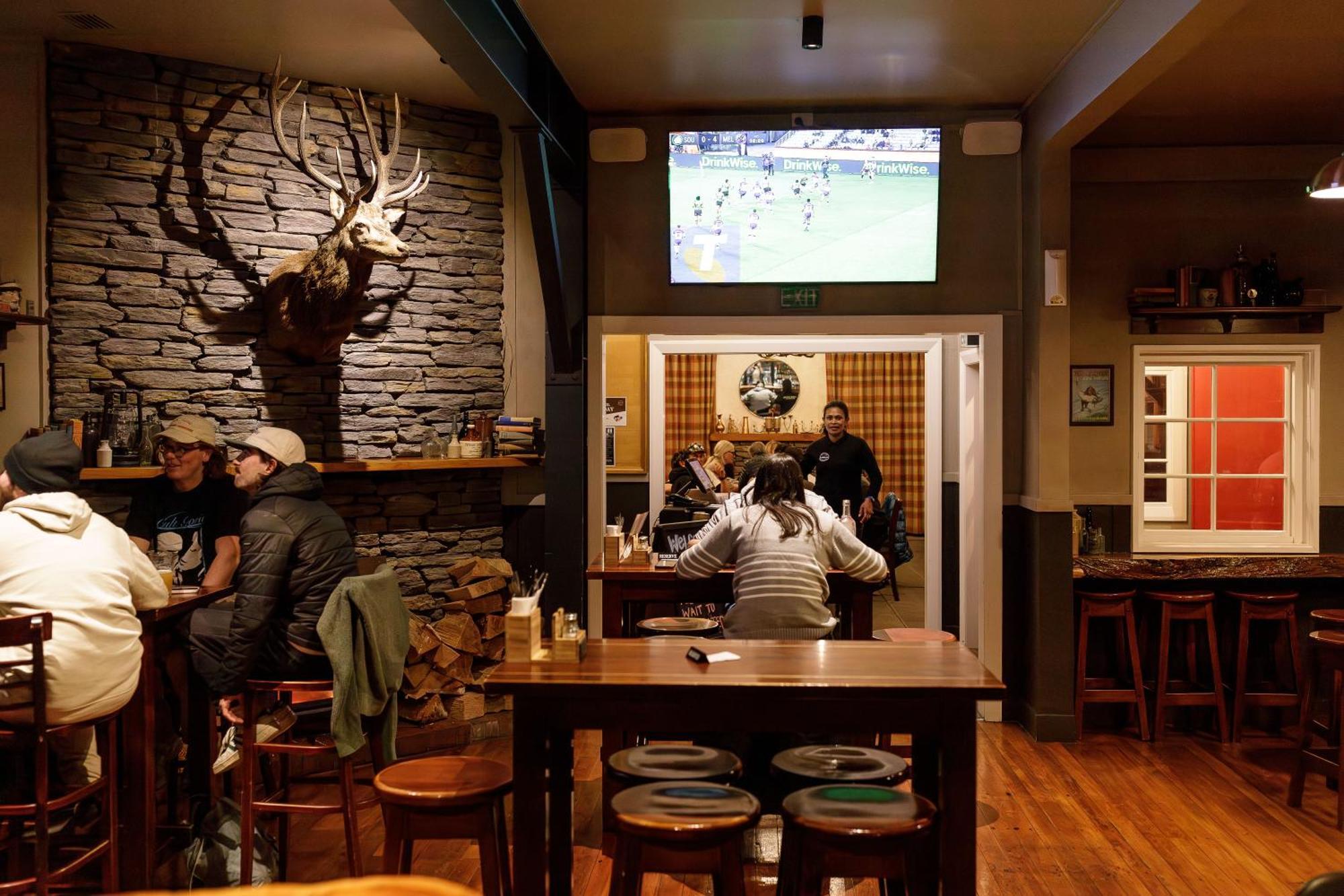 Hotel The Brown Pub Methven Esterno foto