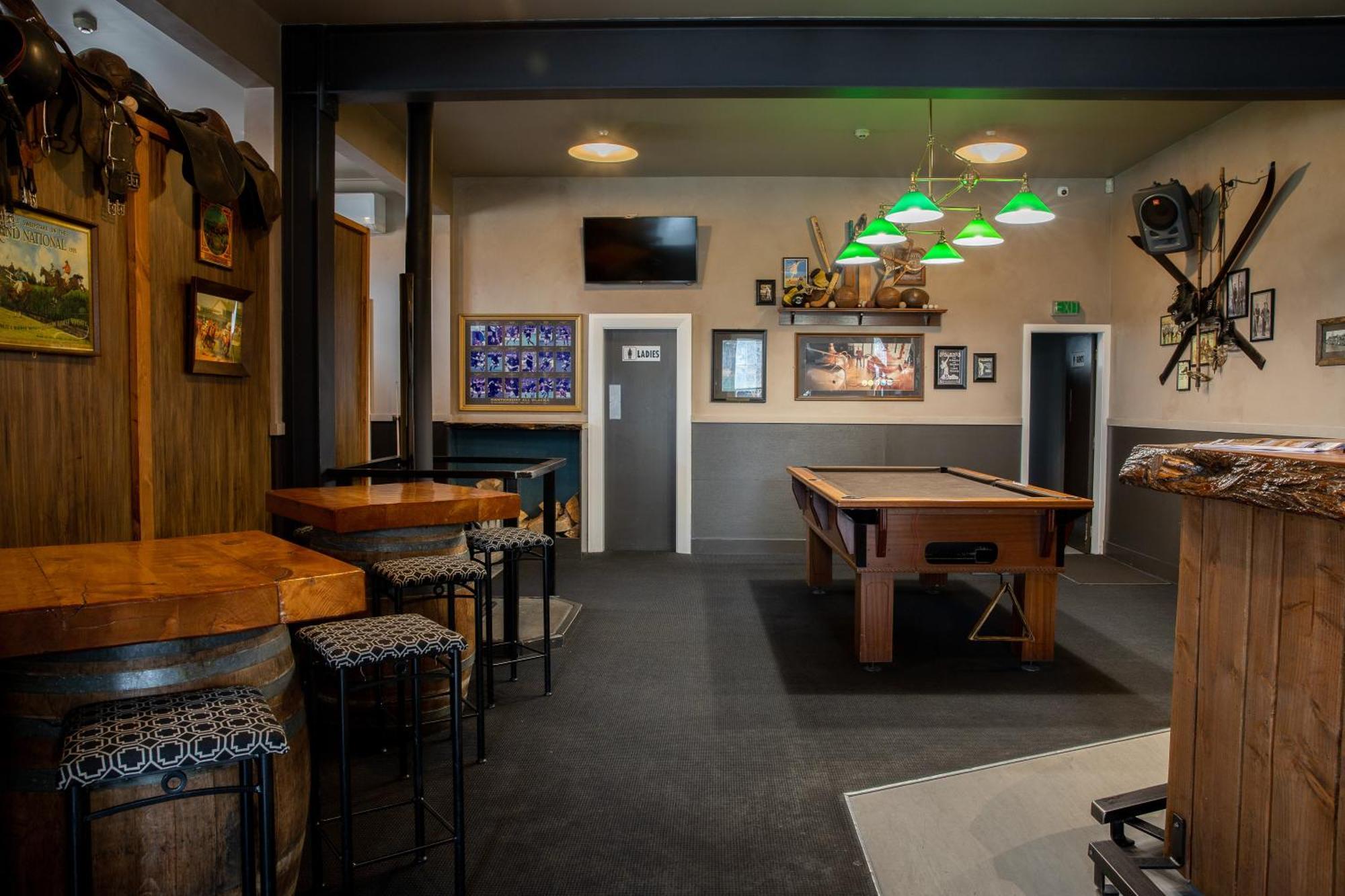 Hotel The Brown Pub Methven Esterno foto