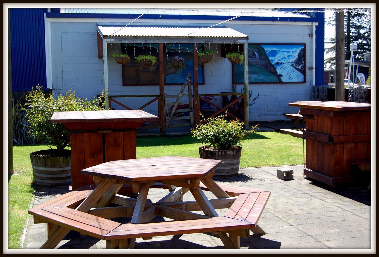 Hotel The Brown Pub Methven Esterno foto